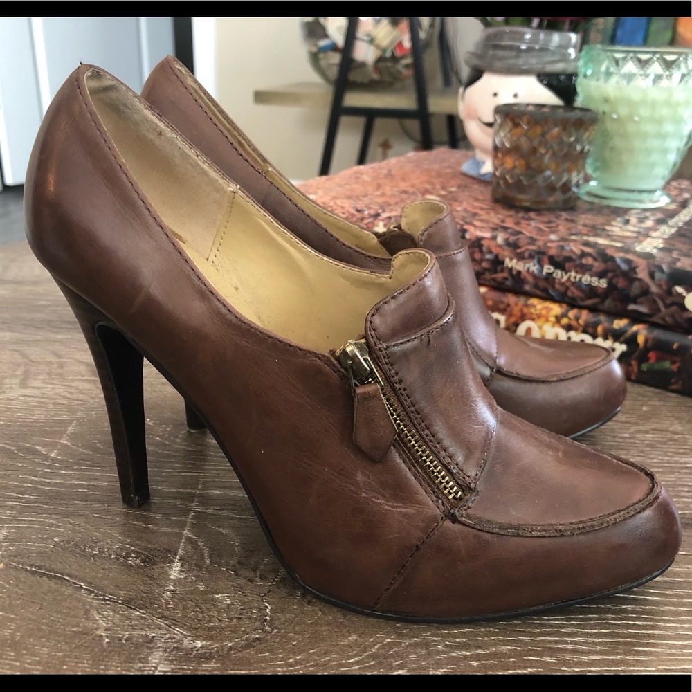 Chinese Laundry Menswear-Inspired Heels